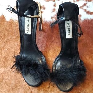 Steve Madden Scarlet Black heels with fur at top